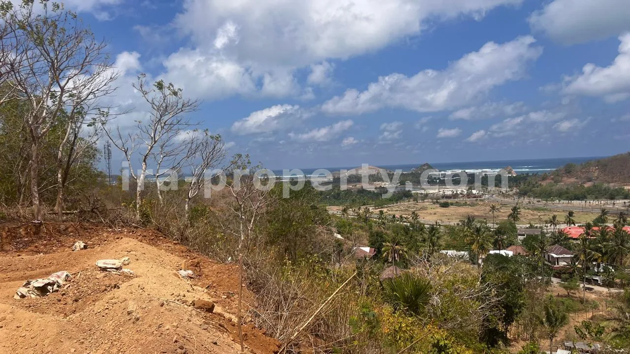 Tanah Tepi Pantai Strategis di Kuta Mandalika, Lombok - 463 - 8