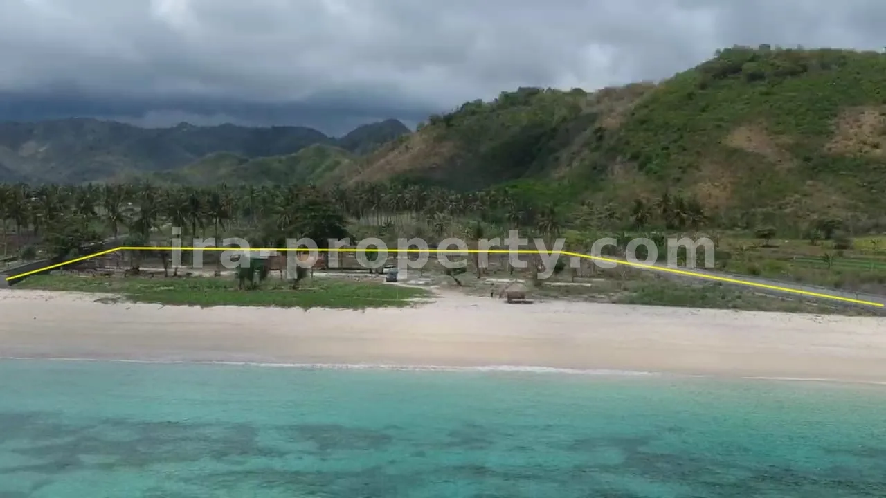 Land · Kuta Mandalika · photo 1 of 8 Oceanfront Land Plot in Tampah - 161 - 1
