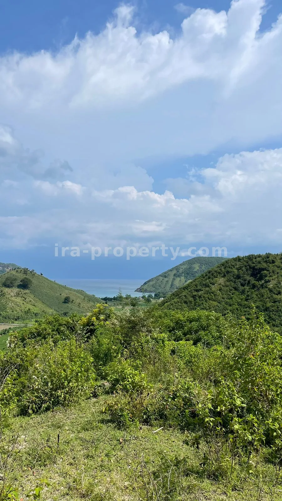 Tanah · Kuta Mandalika · foto 1 dari 10 Tanah Pemandangan Laut di Mawun, Dekat Kuta Mandalika - 430 - 1