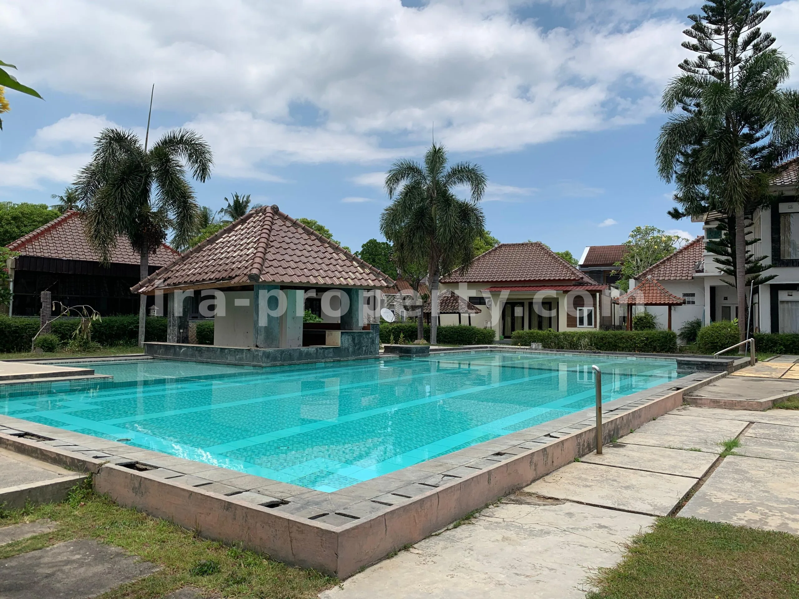 House · West Lombok Area · photo 1 of 6 2-Story House in Meninting Regency - 609 - 1