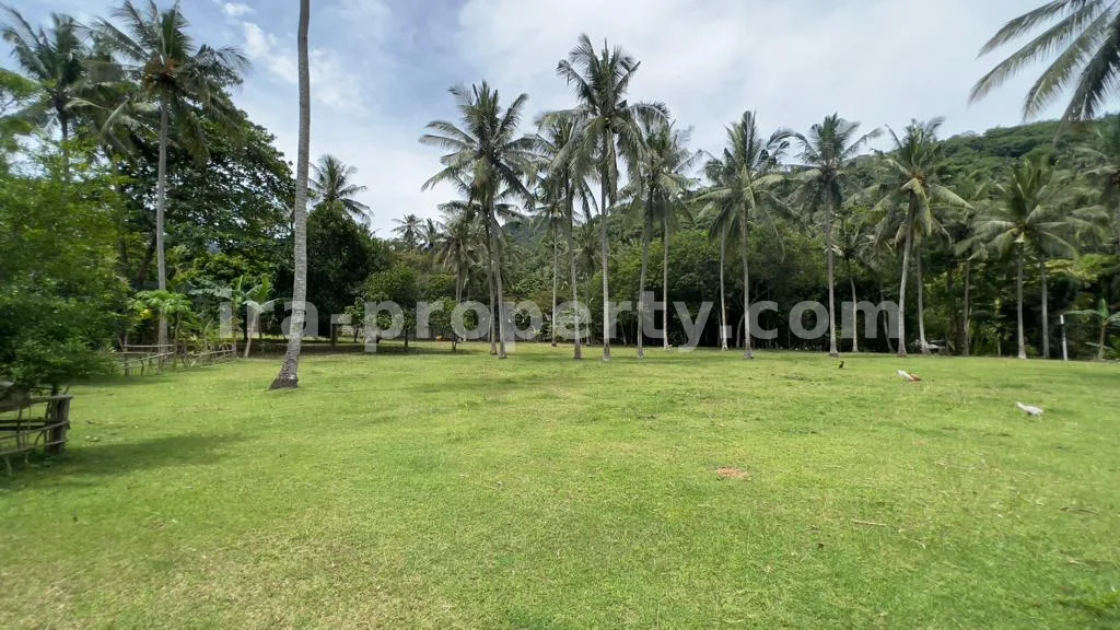 Tanah · Senggigi · foto 1 dari 3 Tanah Strategis Harga Terjangkau di Pusat Senggigi - 328 - 1