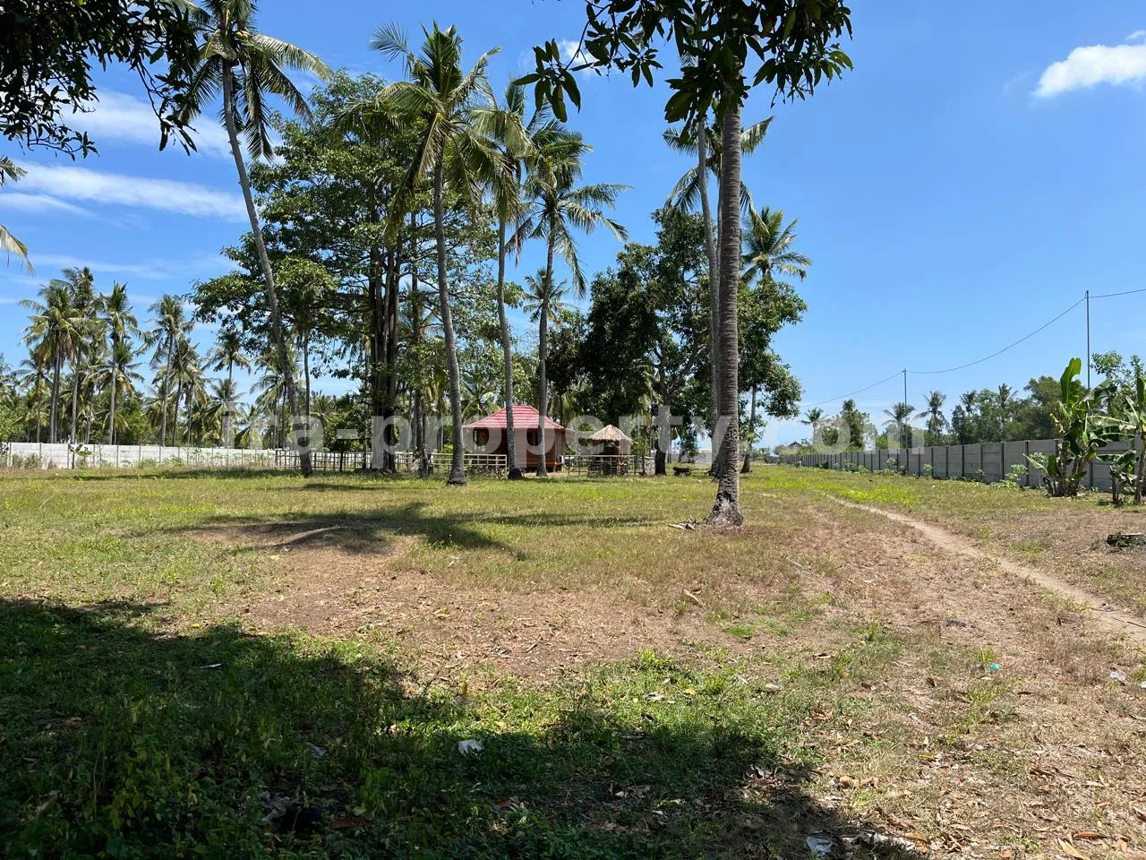 Villa & Hotel · Senggigi · foto 2 dari 5 Tanah Tepi Pantai di Montong Dekat Hotel Jayakarta - 359 - 2