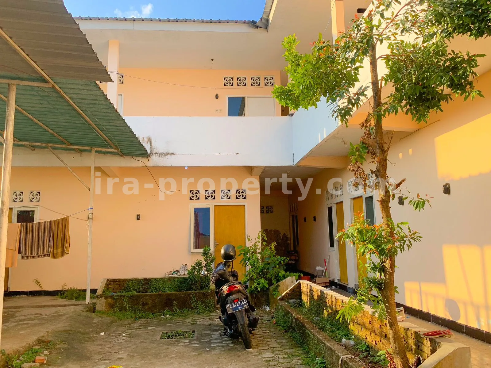 Ruko & Komersial · Kota Mataram · foto 4 dari 11 Kost Eksklusif Pinggir Jalan Utama Mataram, Dekat Kampus NW - 596 - 4