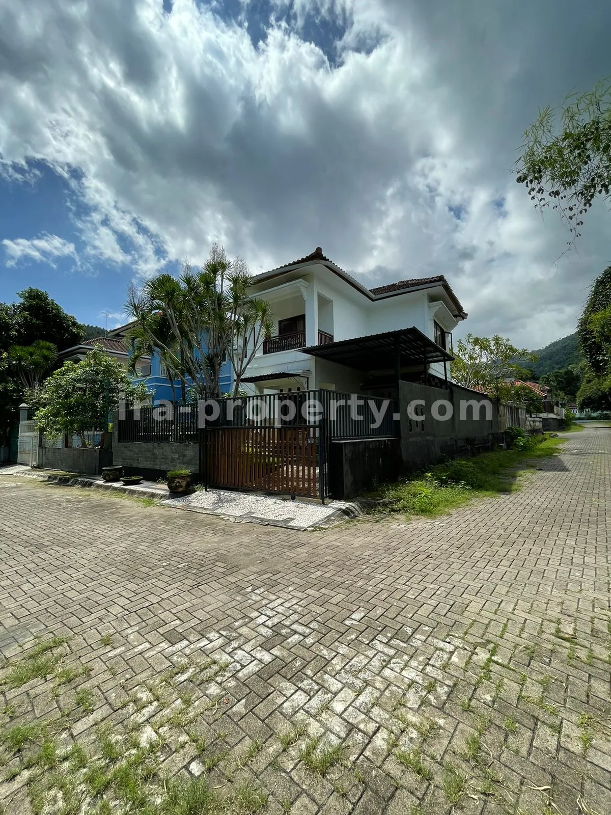 Rumah Menawan Dijual di Senggigi Square - 175-2 - 12