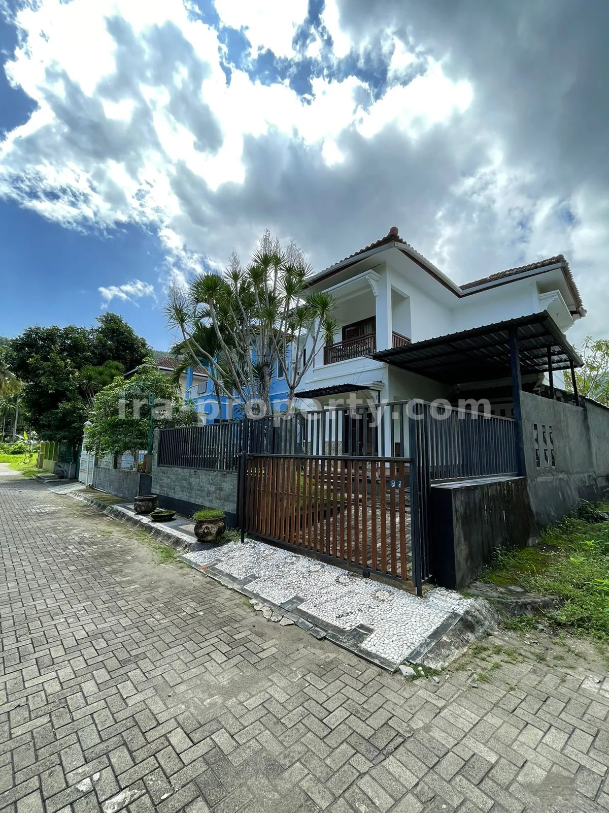 Rumah Menawan Dijual di Senggigi Square - 175-2 - 13