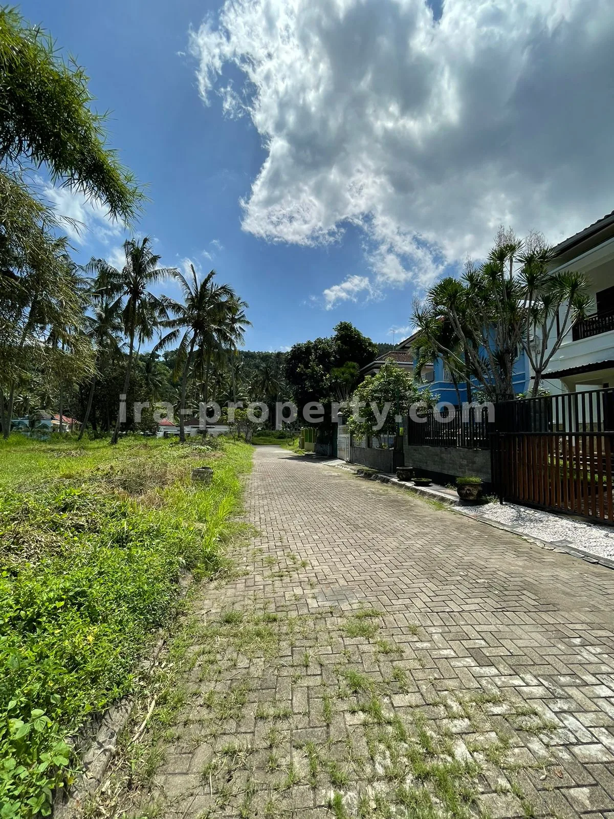 Rumah Menawan Dijual di Senggigi Square - 175-2 - 14