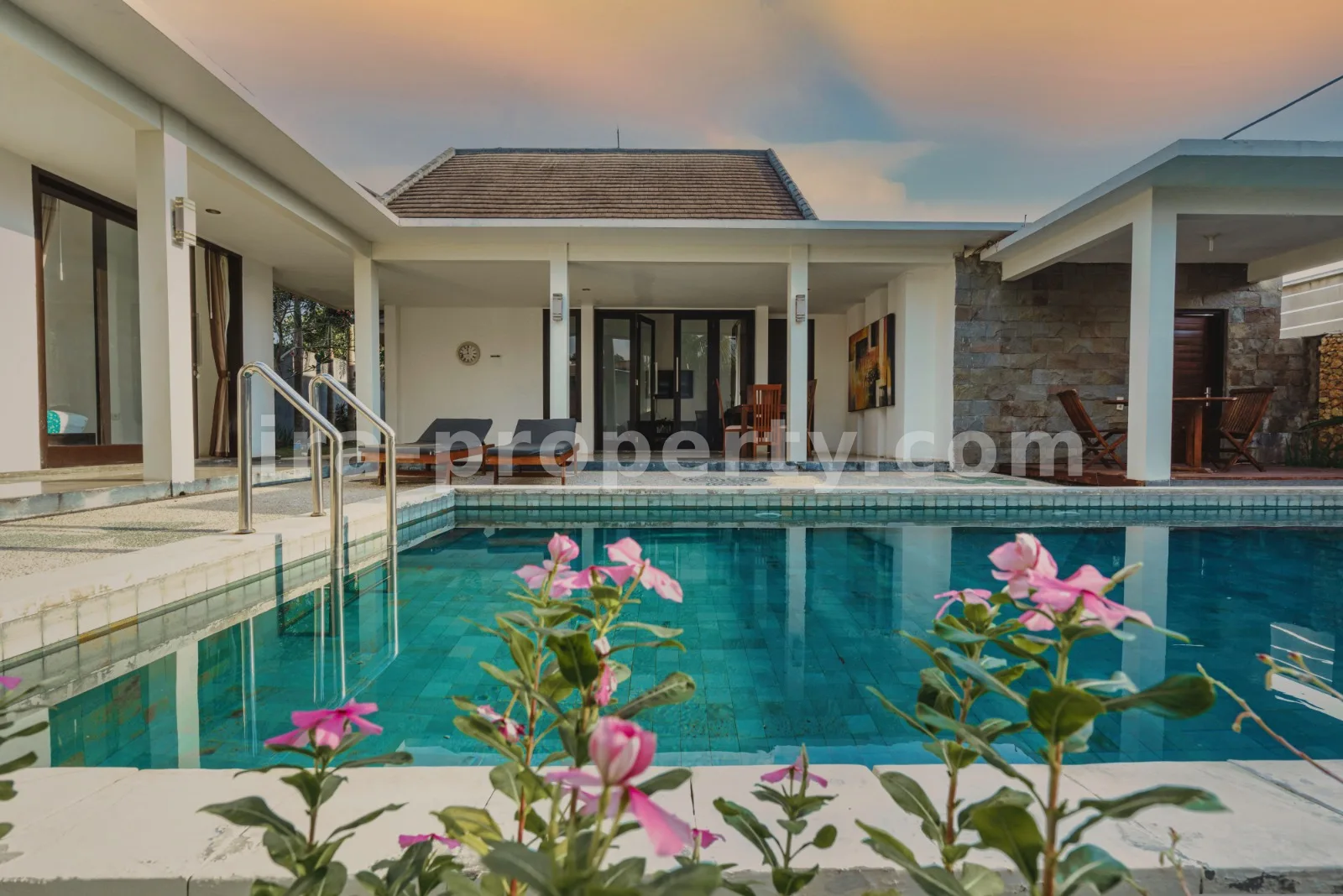 Villa Menawan di Batu Layar Dekat Senggigi - 221 - 9