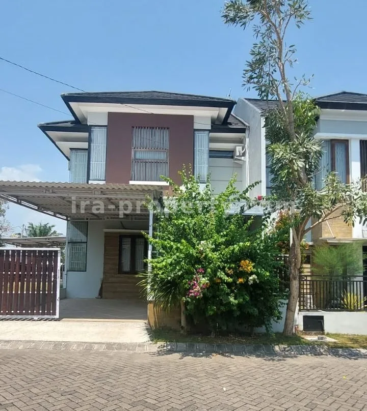 House · Mataram City · photo 1 of 19 Elegant Home in Elite Graha Majapahit Complex - 529 - 1