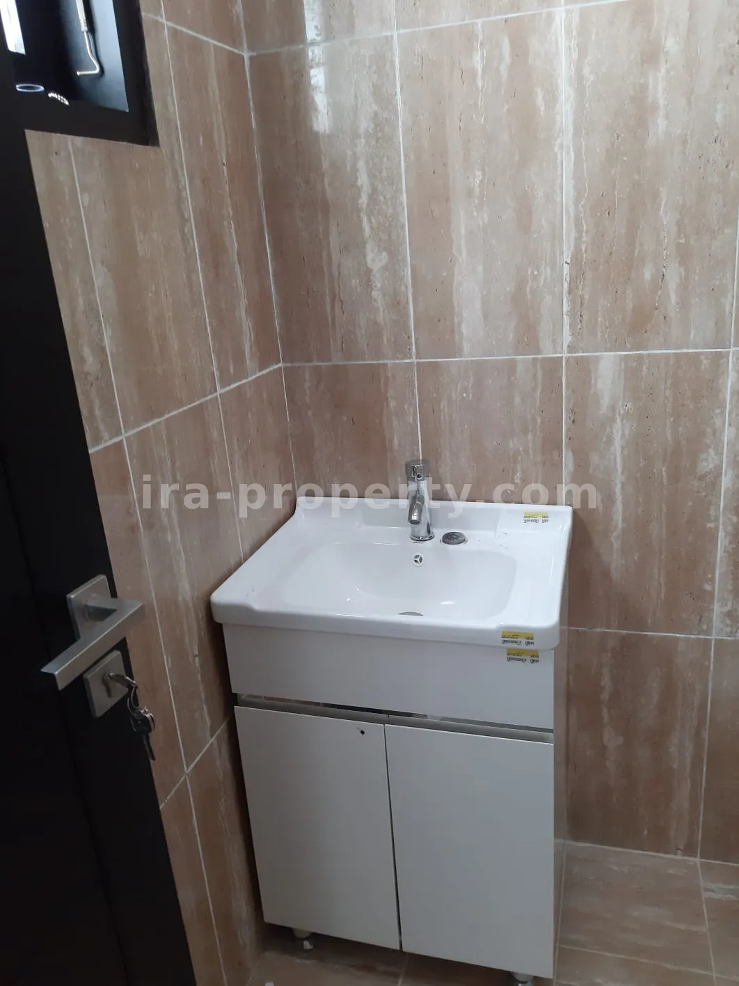 House · Mataram City · photo 5 of 19 Elegant Home in Elite Graha Majapahit Complex - 529 - 5