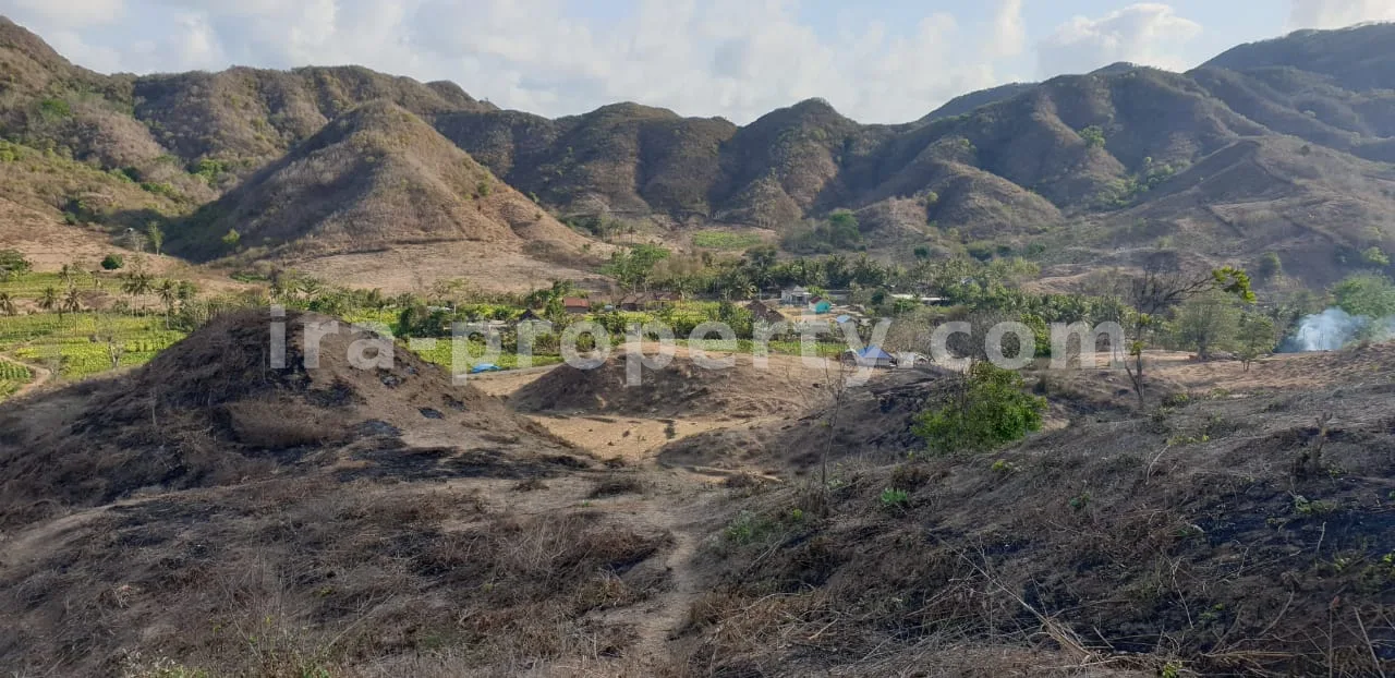 Tanah · Kuta Mandalika · foto 2 dari 6 Tanah Bukit dengan Pemandangan Laut di Lancing Tampah - 169 - 2