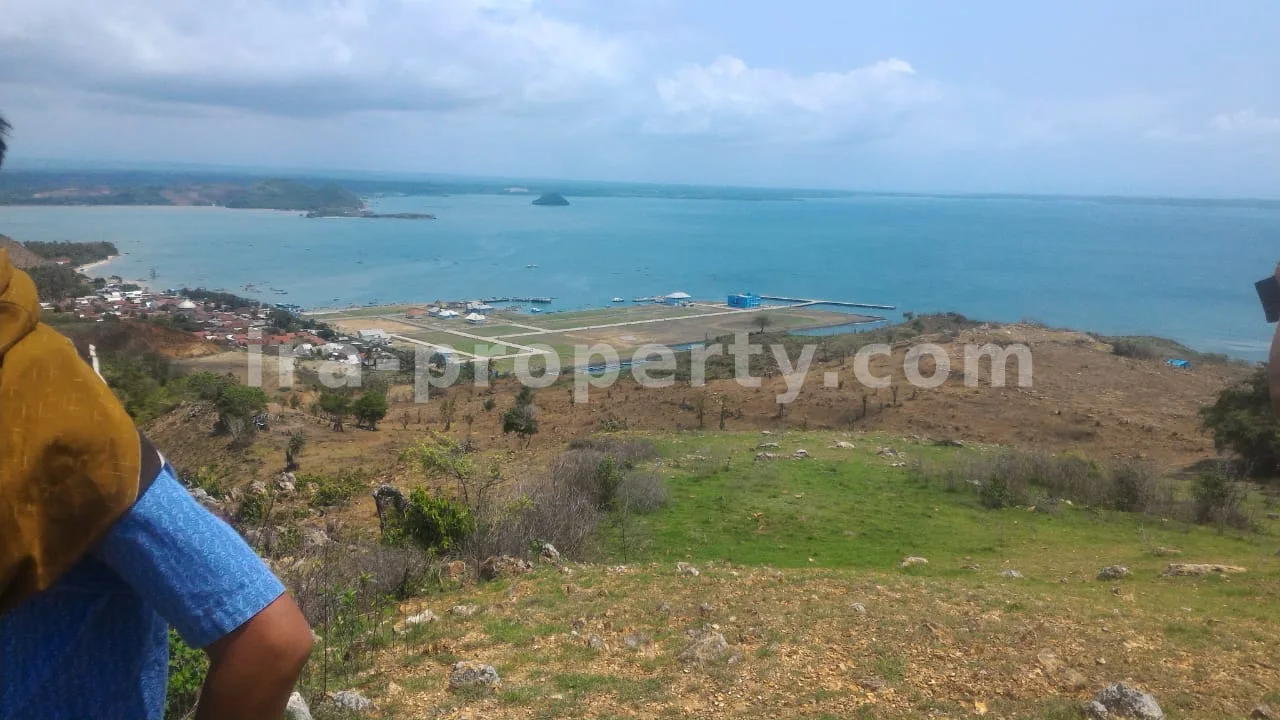 Tanah · Kuta Mandalika · foto 5 dari 5 Tanah Dijual dengan Pemandangan Laut di Mertak Awang - 426-4 - 5