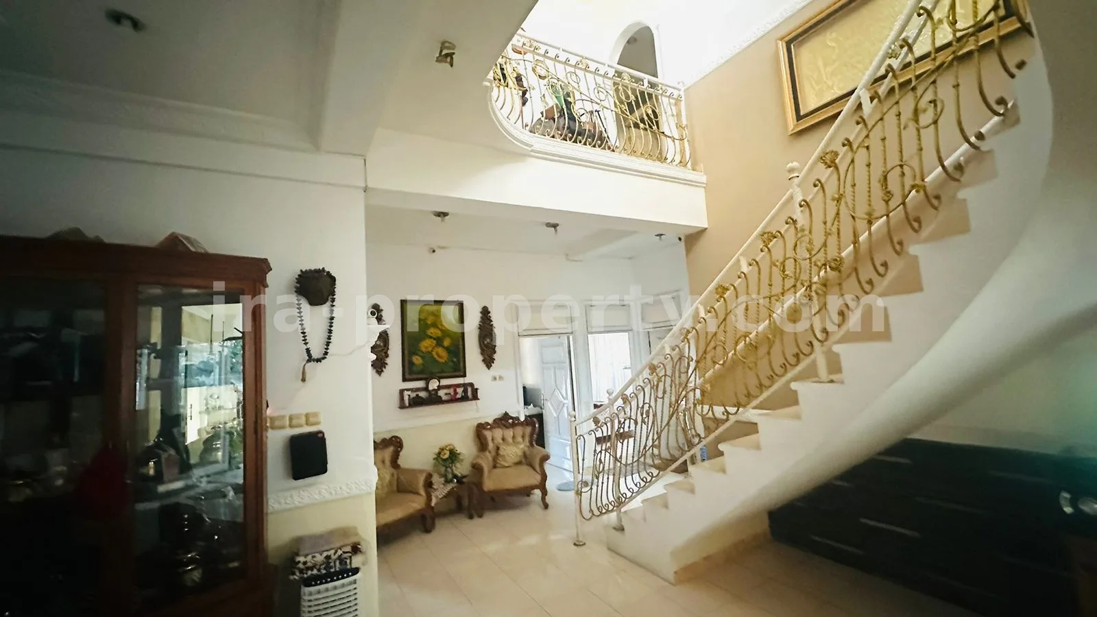 Rumah · Kota Mataram · foto 1 dari 15 Rumah Mewah di Jalan Utama Mataram - 617 - 1