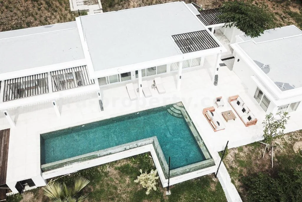 Luxurious Oceanview Villa in Kuta Mandalika - 323 - 22