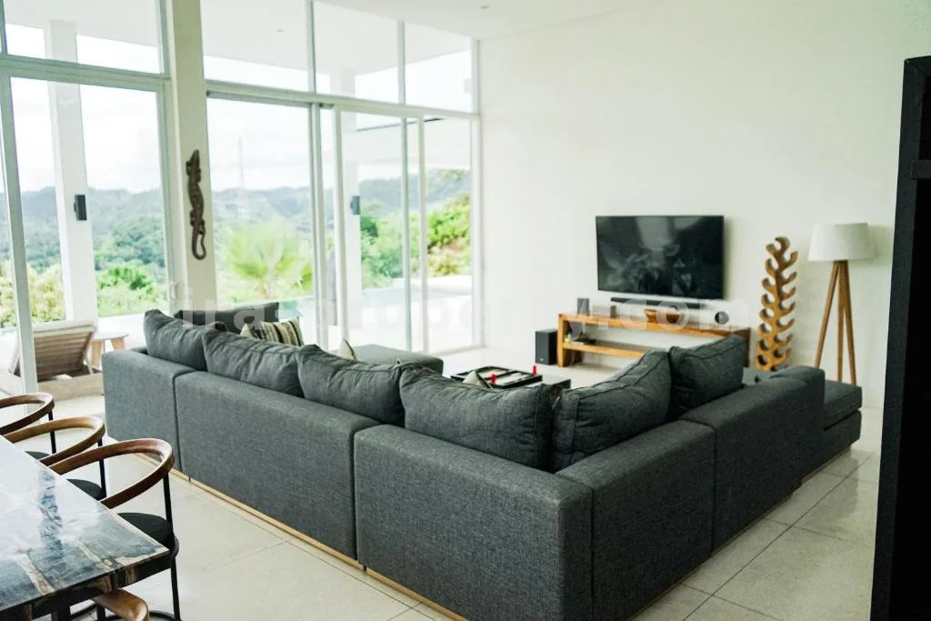 Luxurious Oceanview Villa in Kuta Mandalika - 323 - 26