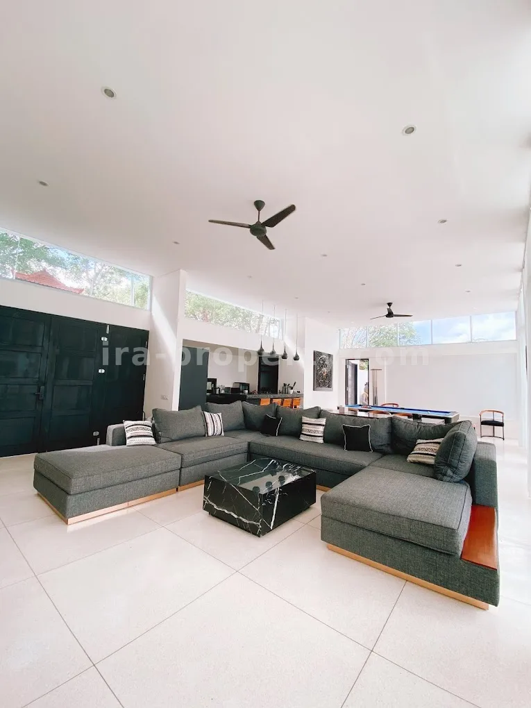 Luxurious Oceanview Villa in Kuta Mandalika - 323 - 29