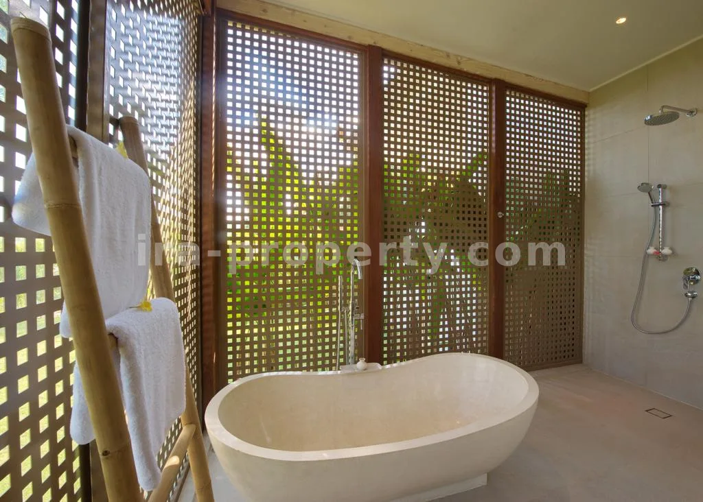Villa & Hotel · Kuta Mandalika · photo 3 of 7 Luxurious Seaside Villa in Selong Selo Complex – Breathtaking Ocean Views - 409 - 3