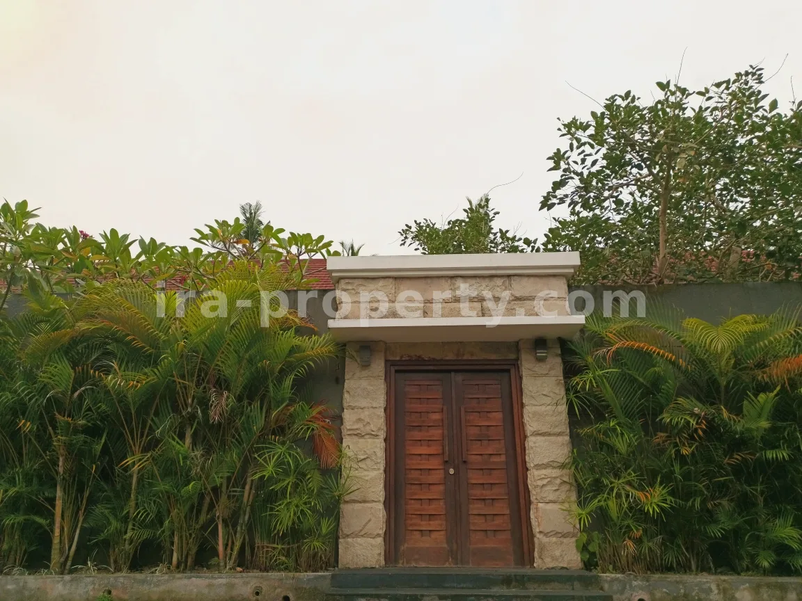 Vila Mewah di Batu Layar Dekat Senggigi - 411-2 - 8