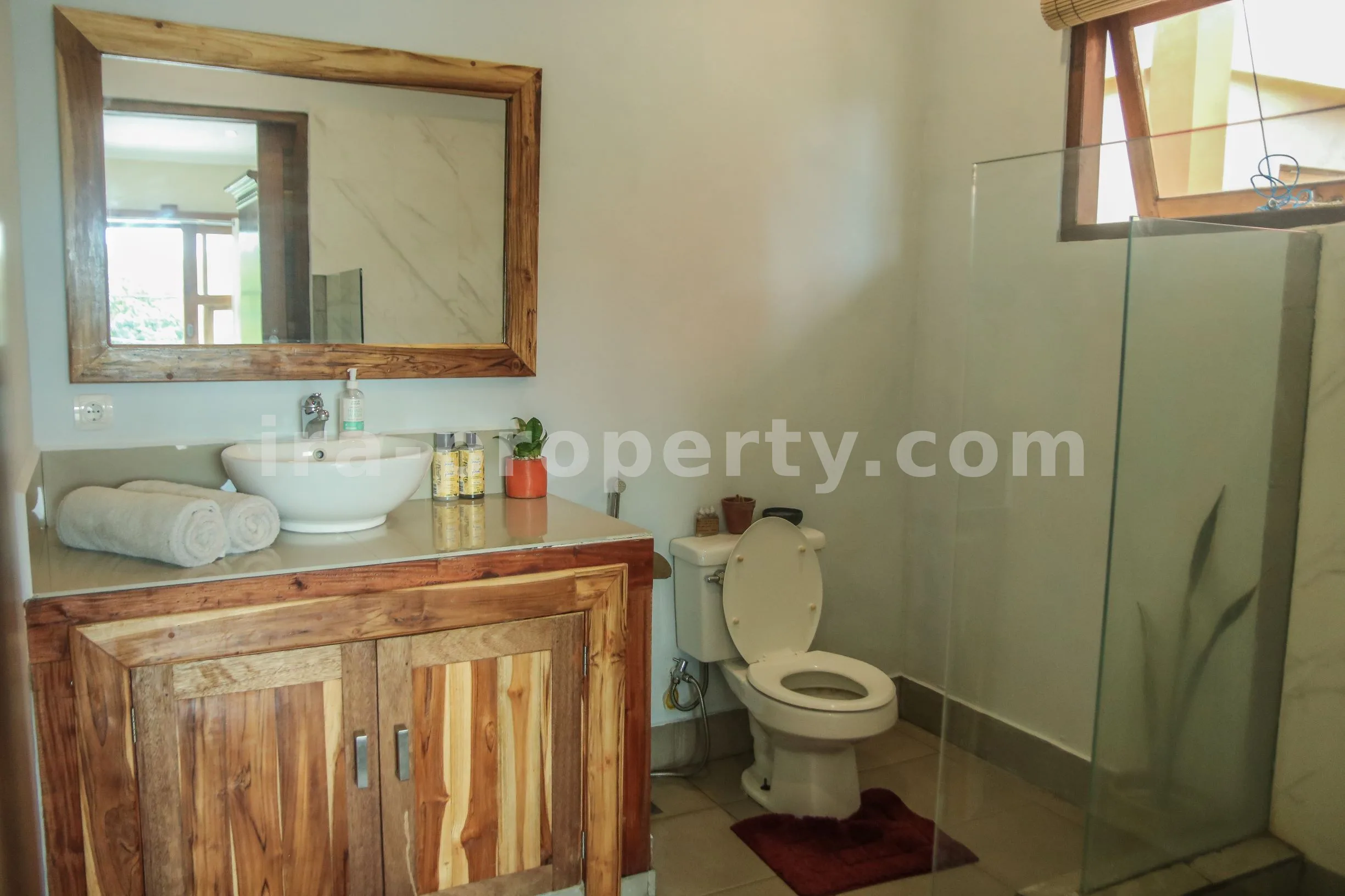 Villa & Hotel · Kuta Mandalika · photo 4 of 34 Luxurious Villa in Central Kuta Mandalika - 320 - 4