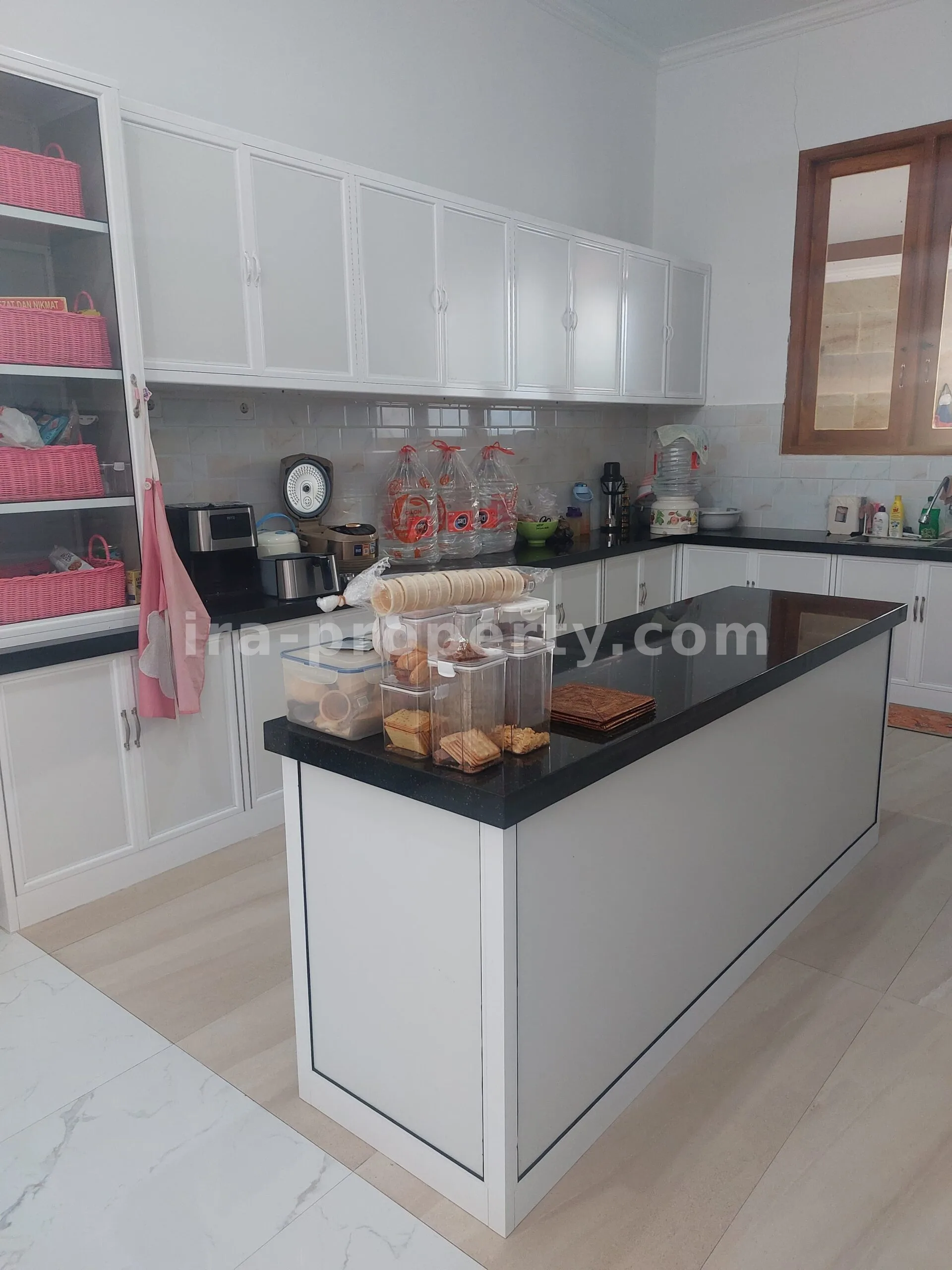 House · Mataram City · photo 5 of 24 Luxury Home in Elite Pagutan Mataram Complex - 564 - 5