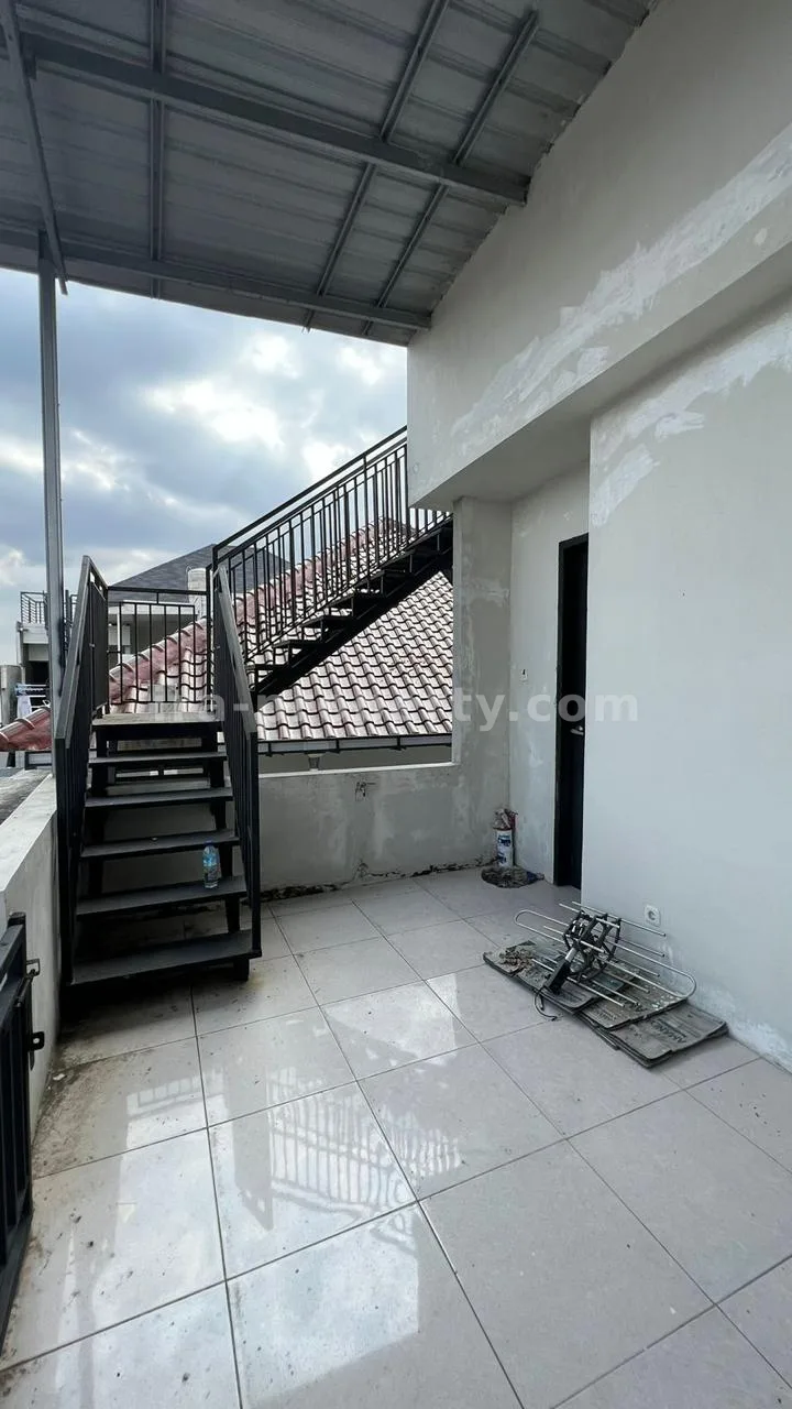 Rumah Mewah di Graha Permata Kota Selagalas - 614 - 19