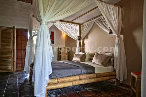 Kompleks Villa dan Hotel Mewah di Selong Belanak - 290 - 20