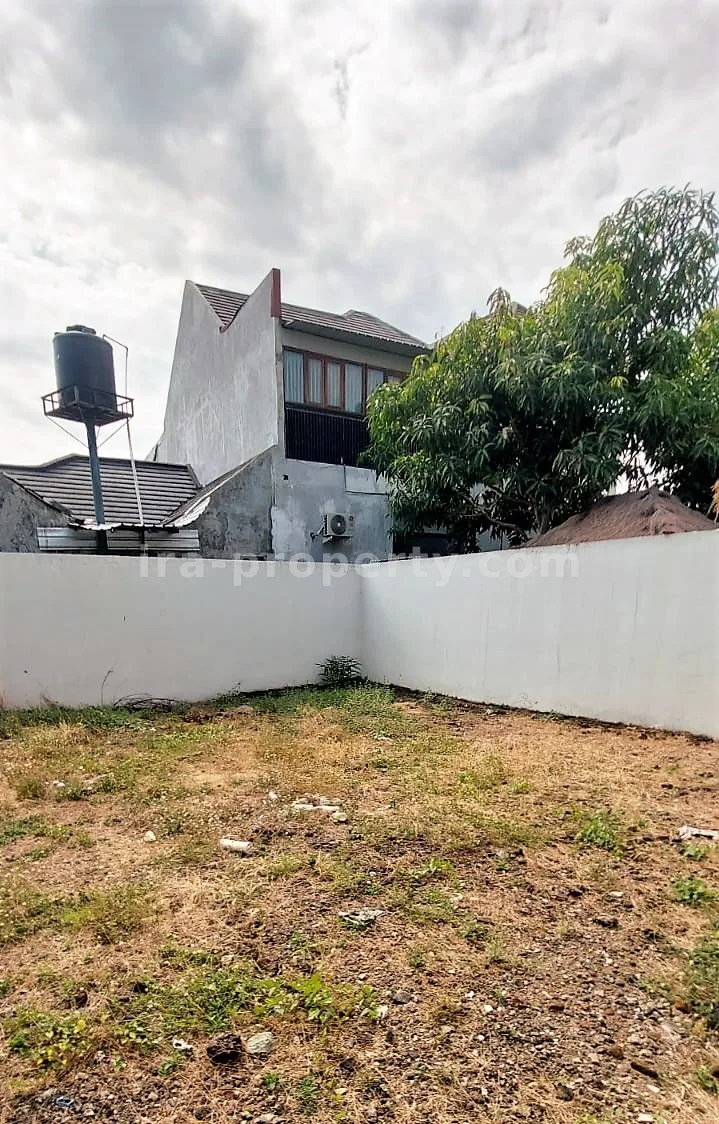 Rumah Modern di Perumahan Elit Graha Majapahit Mataram - 406 - 11