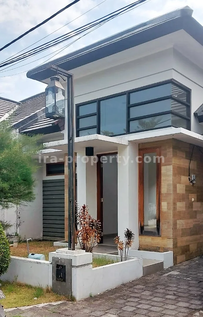 Rumah Modern di Perumahan Elit Graha Majapahit Mataram - 406 - 8