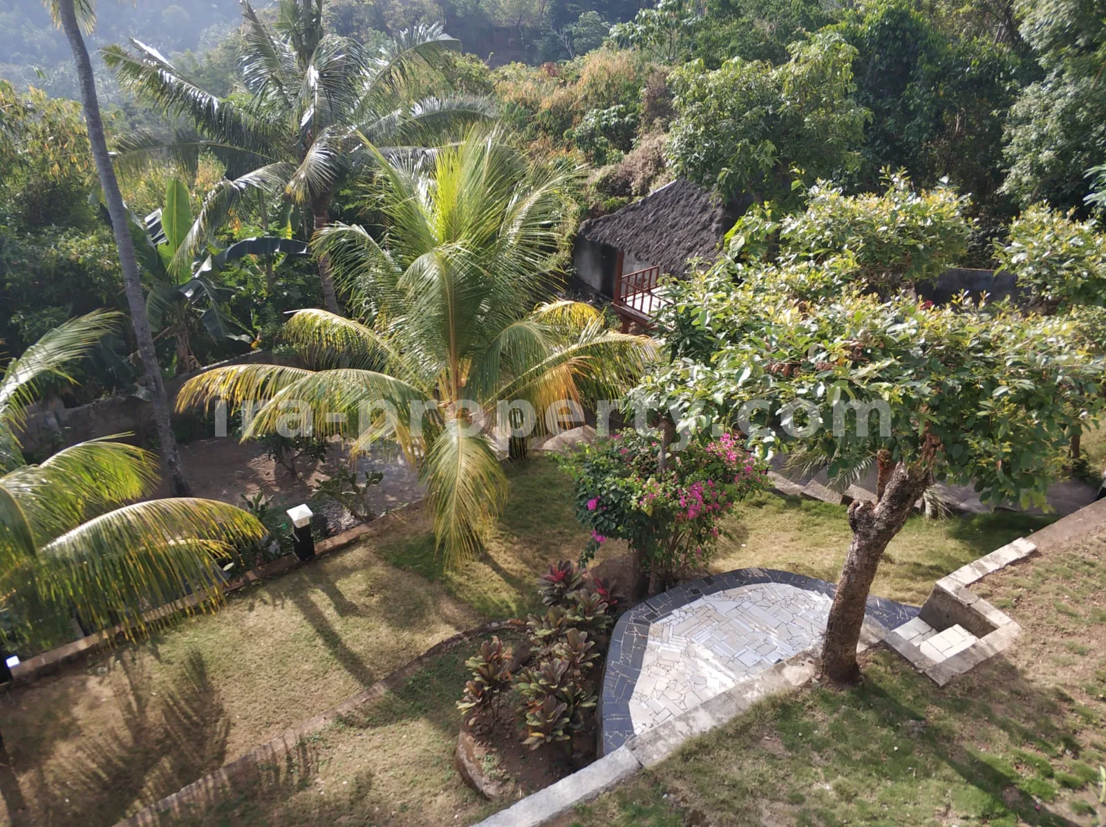 Villa & Hotel · Senggigi · foto 3 dari 18 Villa dengan Pemandangan Laut dan Kota di Batulayar, Senggigi - 422 - 3