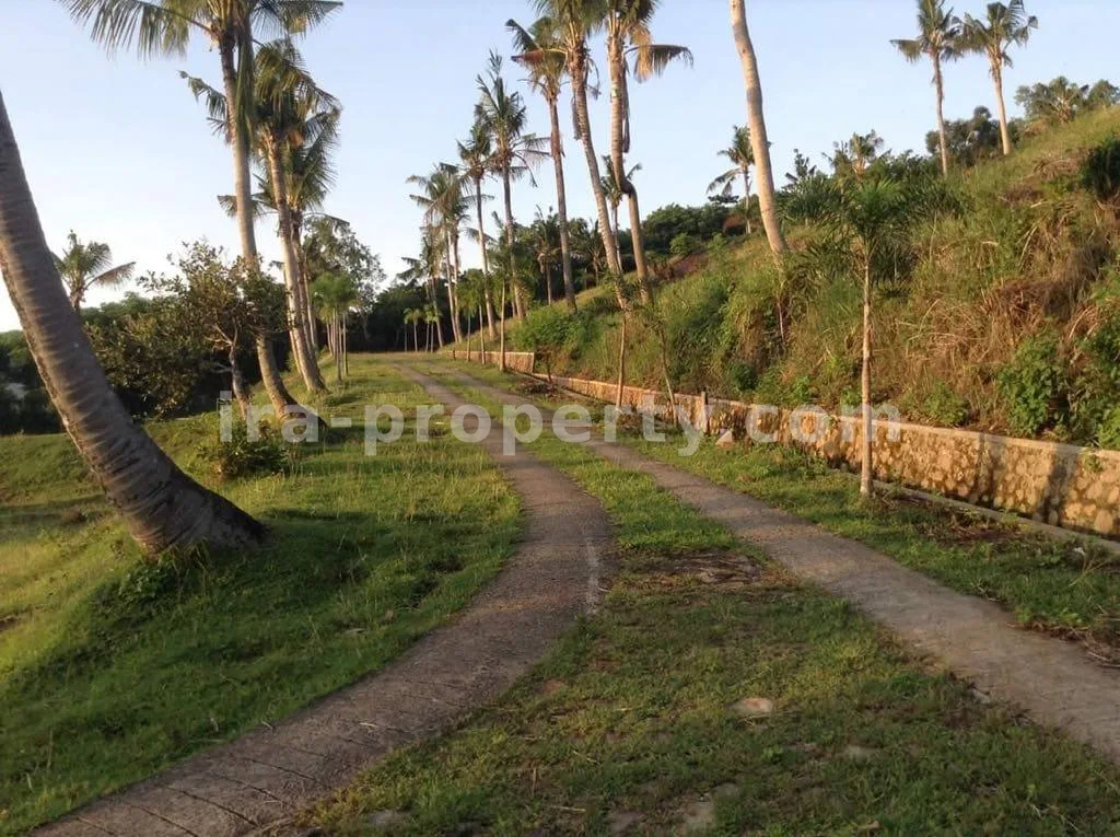 Tanah · Senggigi · foto 5 dari 9 Kavling Tanah Pemandangan Laut Sempurna untuk Vila Dekat Senggigi - 347 - 5