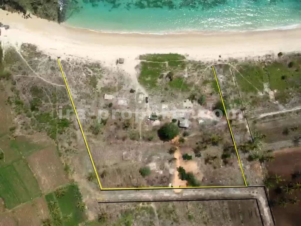 Land · Kuta Mandalika · photo 5 of 8 Oceanfront Land Plot in Tampah - 161 - 5