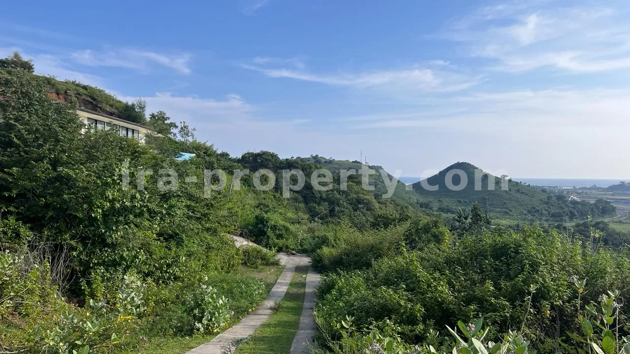 Land · Kuta Mandalika · photo 5 of 11 Oceanfront Land Plots in Kuta Mandalika - 417 - 5