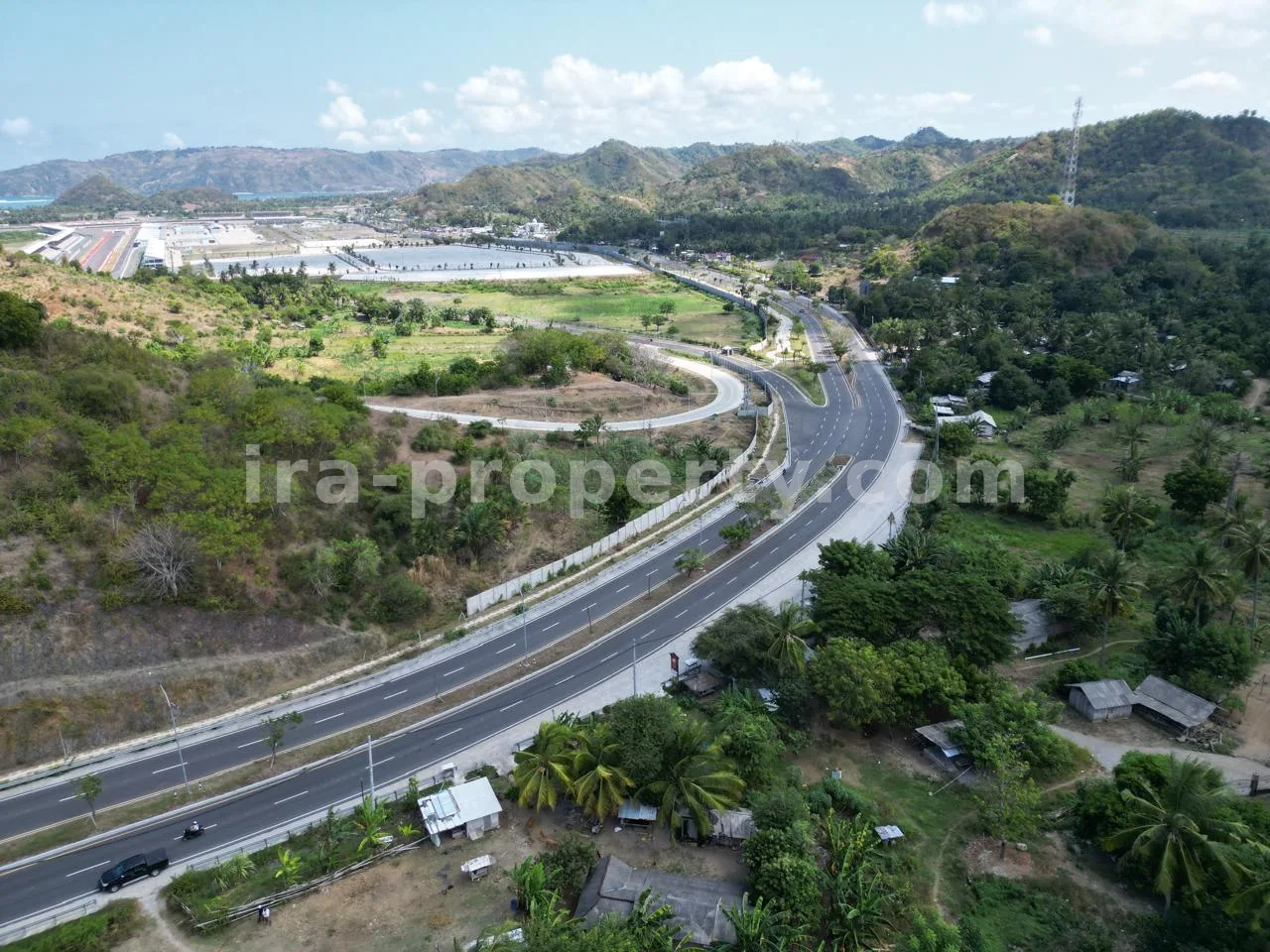 Land · Kuta Mandalika · photo 4 of 14 Premium Land in Front of Mandalika International Circuit - 454 - 4