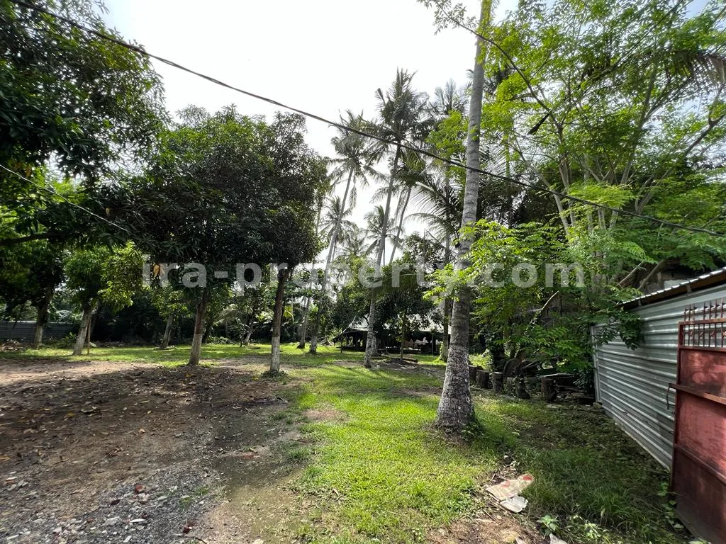 Tanah · Senggigi · foto 4 dari 6 Tanah Strategis Dekat Coconut Boutique Resort, Meninting - 277 - 4