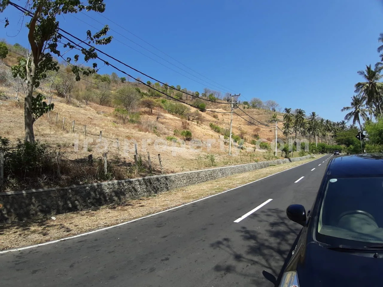 Tanah · Senggigi · foto 3 dari 4 Tanah Pinggir Jalan Strategis Dekat Pantai Malimbu, Senggigi - 345 - 3