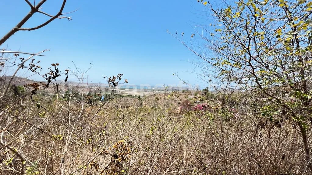 Tanah · Kuta Mandalika · foto 5 dari 9 Tanah Tepi Pantai Strategis Dekat Sirkuit Mandalika, Kuta - 372 - 5