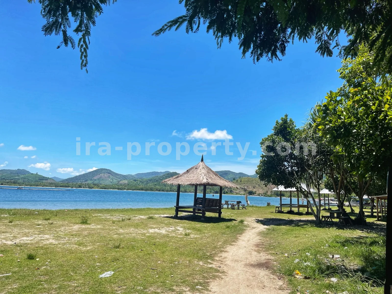 Tanah · Sekotong · foto 2 dari 14 Tanah Tepi Pantai Sekotong - Pinggir Jalan, 19.866 m\u00b2 - 177 - 2