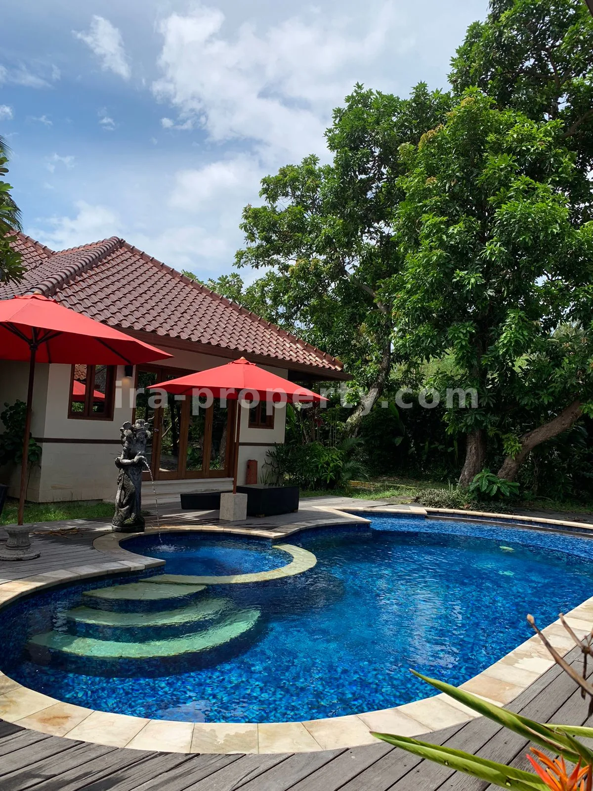 Villa & Hotel · Senggigi · foto 1 dari 28 Villa Luas Dijual di Batu Layar Dekat Senggigi, Lombok - 217 - 1