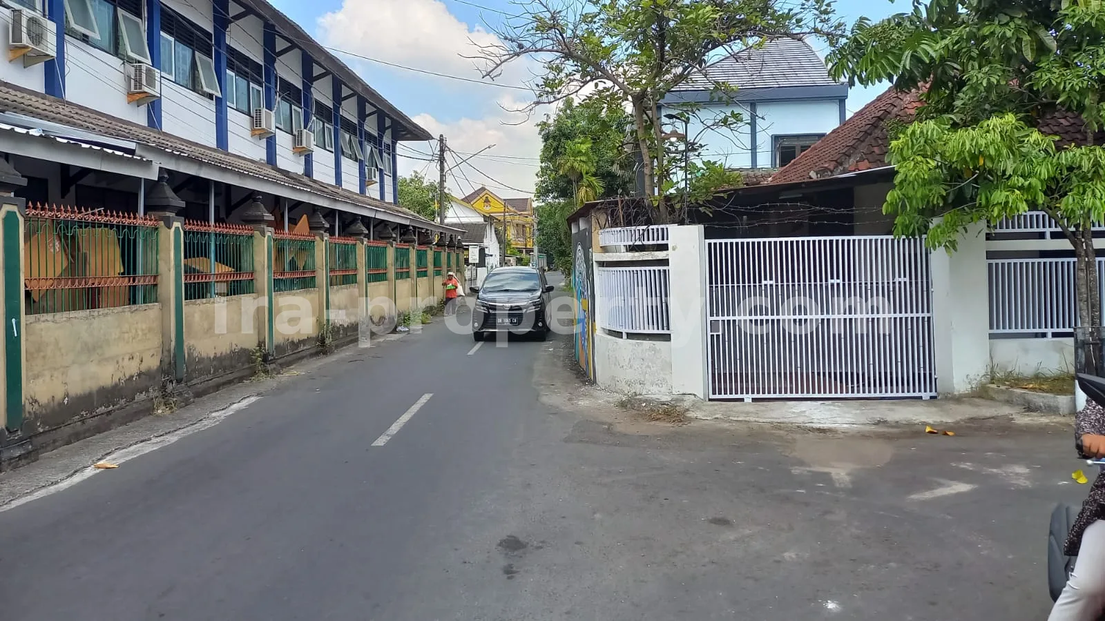 Rumah · Kota Mataram · foto 2 dari 11 Rumah Strategis Dekat SMPN 1 Mataram - 501 - 2