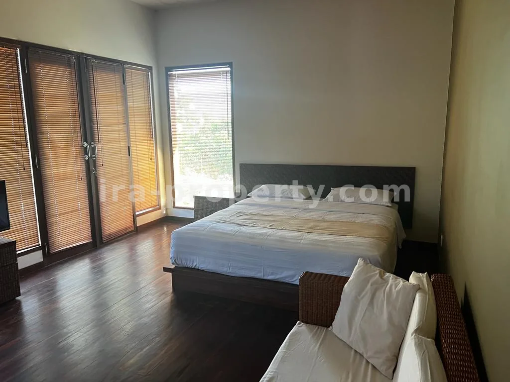 Villa Mewah dengan Pemandangan Laut di The Hill Batu Layar - 423 - 9
