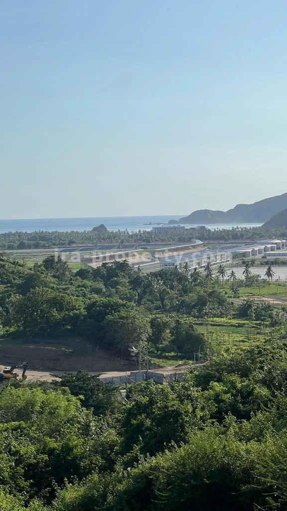 Tanah · Kuta Mandalika · foto 2 dari 14 Tanah Premium dengan Pemandangan Laut dan Sirkuit Mandalika - 325 - 2