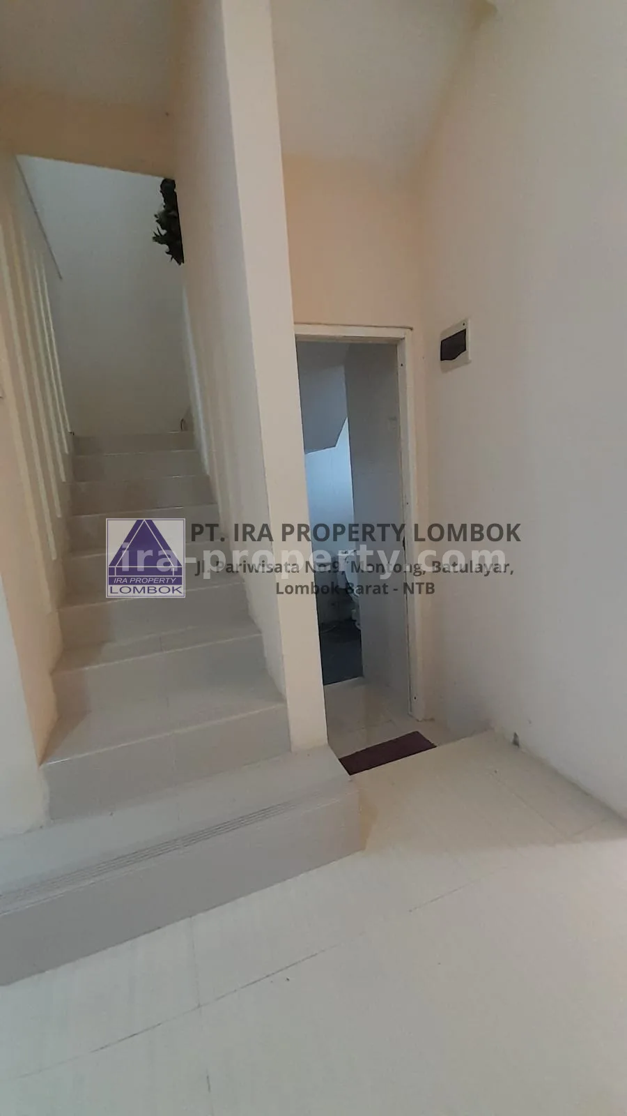 Rumah Gaya Villa di Sukati Boutique Complex, Senggigi - 375 - 8