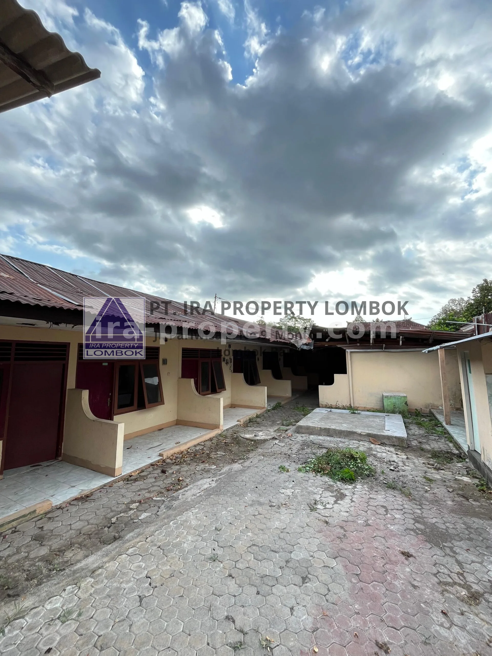 Ruko & Komersial · Kota Mataram · foto 4 dari 8 Kost-kostan Dijual di Caturwarga, Mataram - 634 - 4