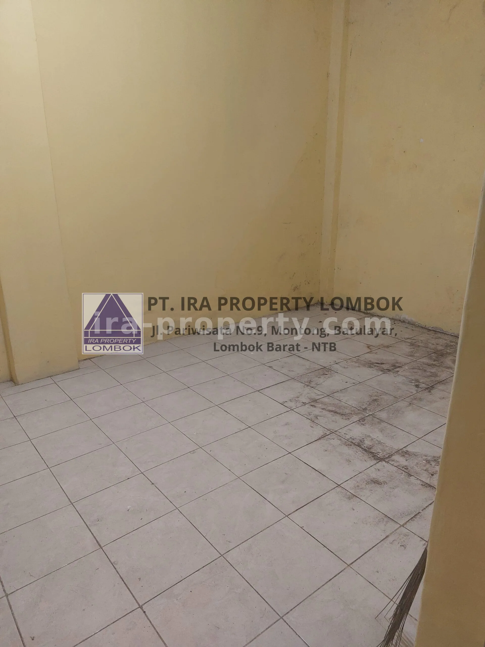 Ruko & Komersial · Kota Mataram · foto 2 dari 8 Ruko Komersial di Pinggir Jalan Utama Ampenan Utara - 619 - 2