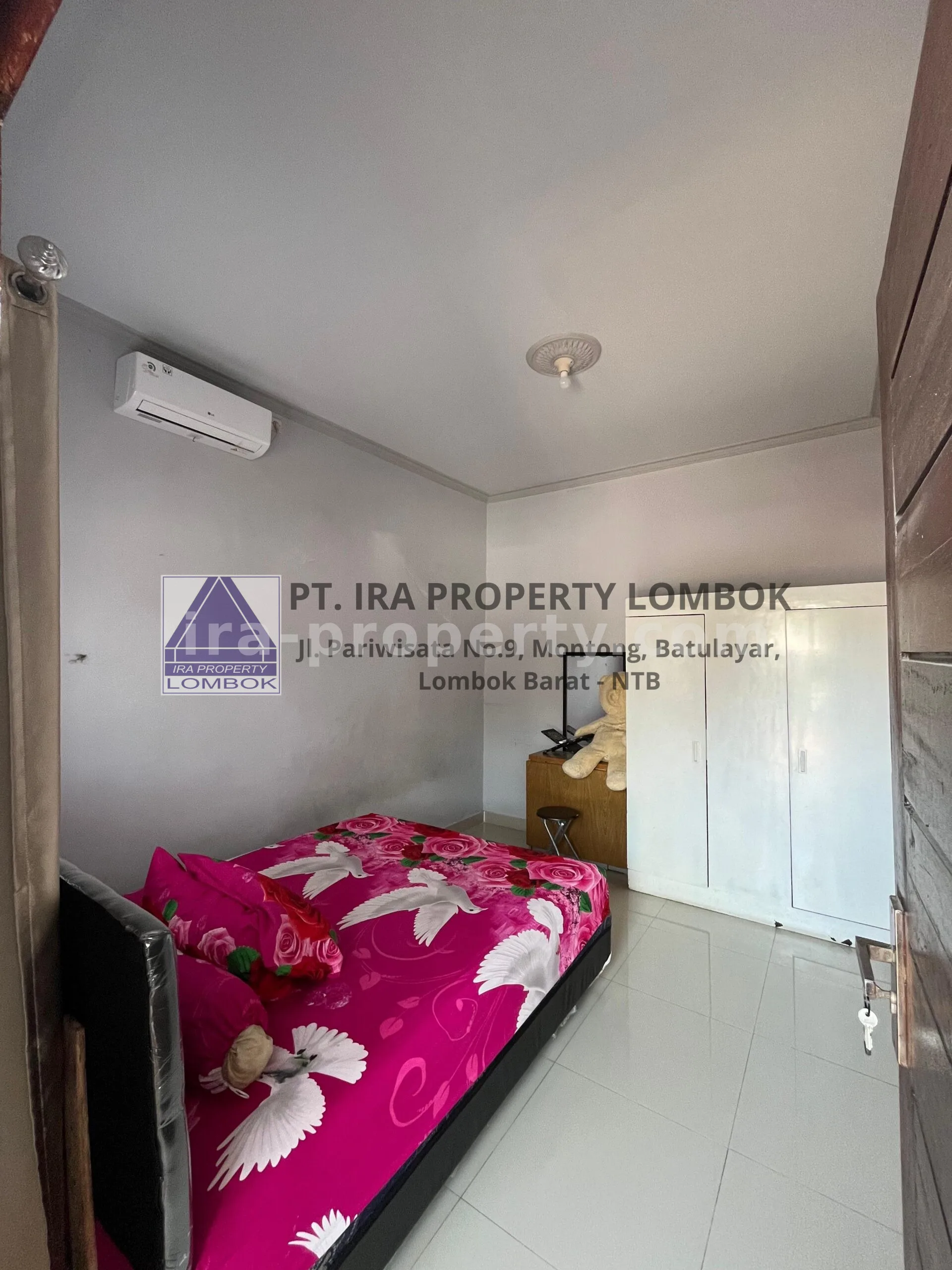 Rumah · Area Lombok Barat · foto 2 dari 25 Rumah Mewah 2 Lantai Dijual di Ayodya Palace Meninting - 624 - 2