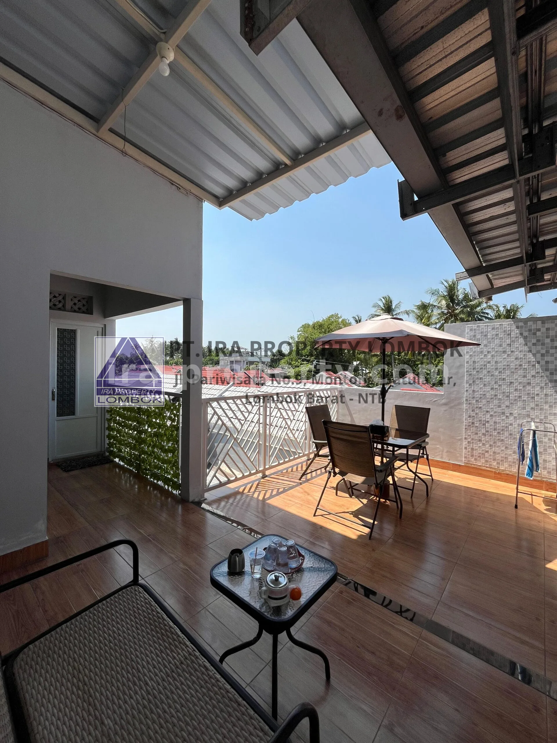 Rumah · Area Lombok Barat · foto 5 dari 25 Rumah Mewah 2 Lantai Dijual di Ayodya Palace Meninting - 624 - 5