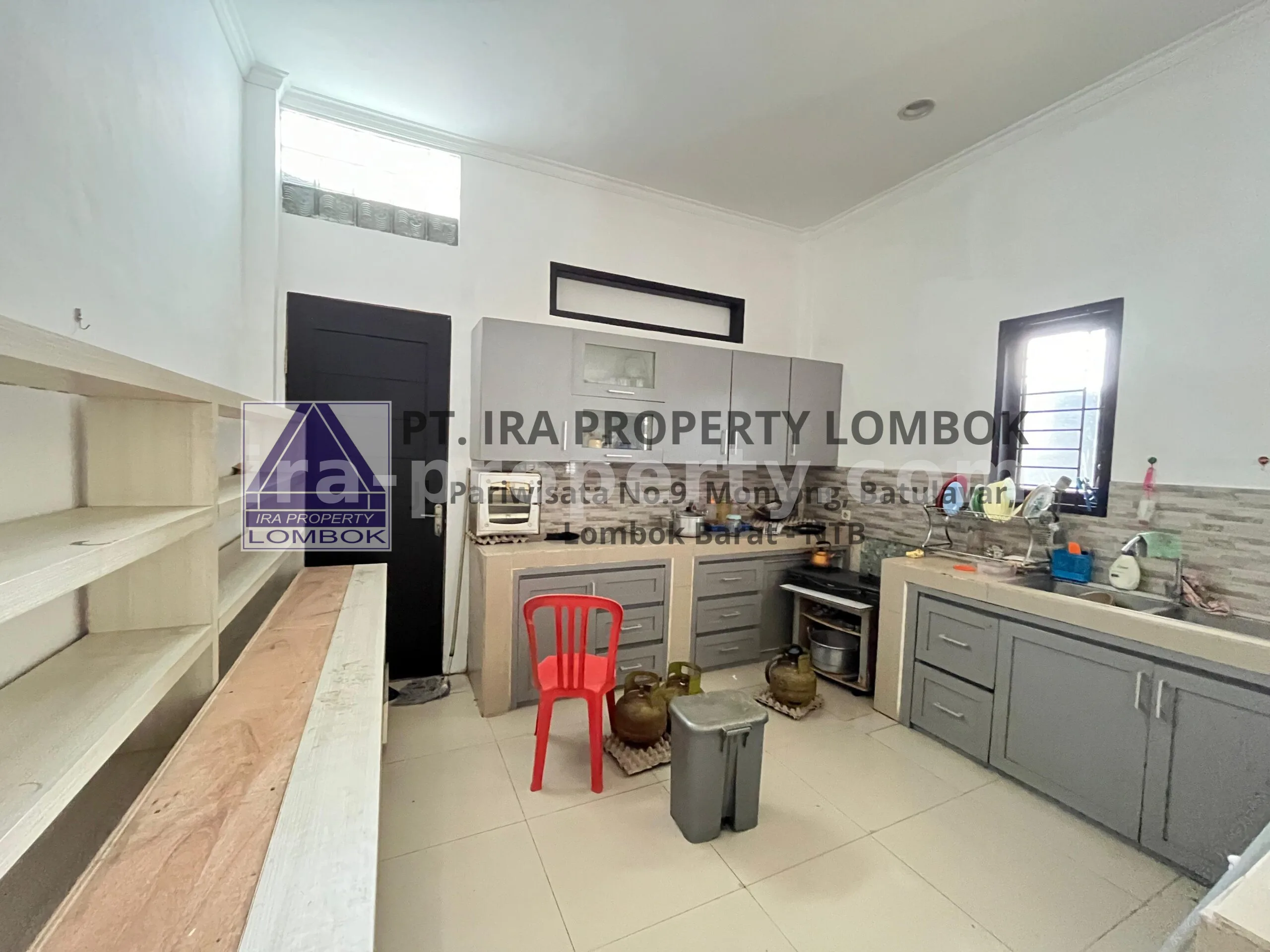 Rumah · Kota Mataram · foto 4 dari 18 Rumah Modern Baru di Kompleks Aman Mataram - 739 - 4
