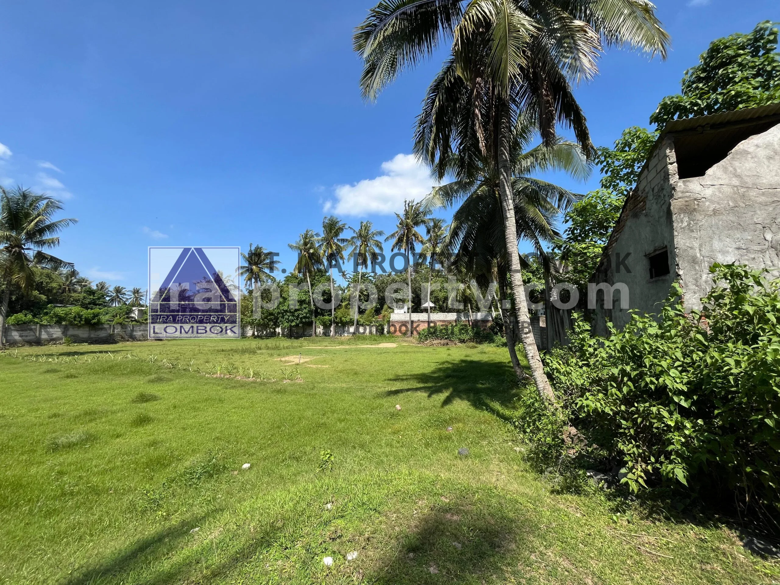 Villa & Hotel · Senggigi · foto 1 dari 5 Tanah Strategis di Batu Layar Dekat Hotel Jayakarta - 367 - 1