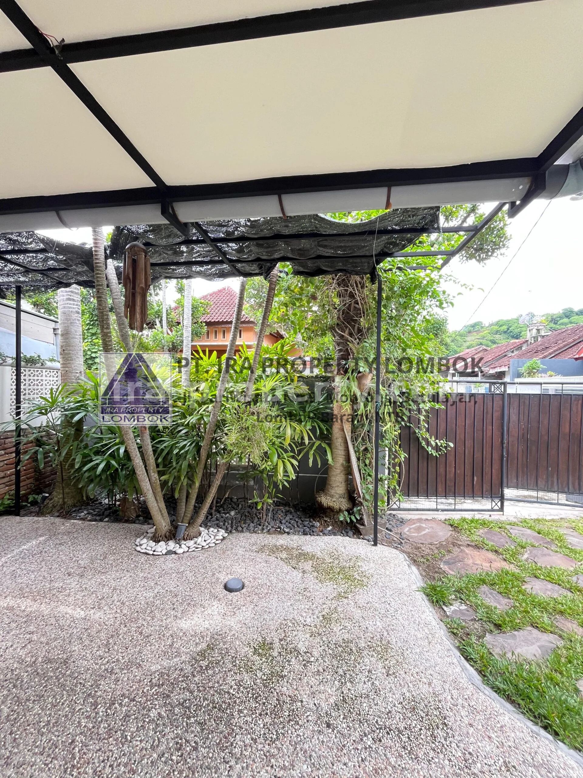Rumah Dijual di Kompleks Green Valley, Senggigi - 426-2 - 12