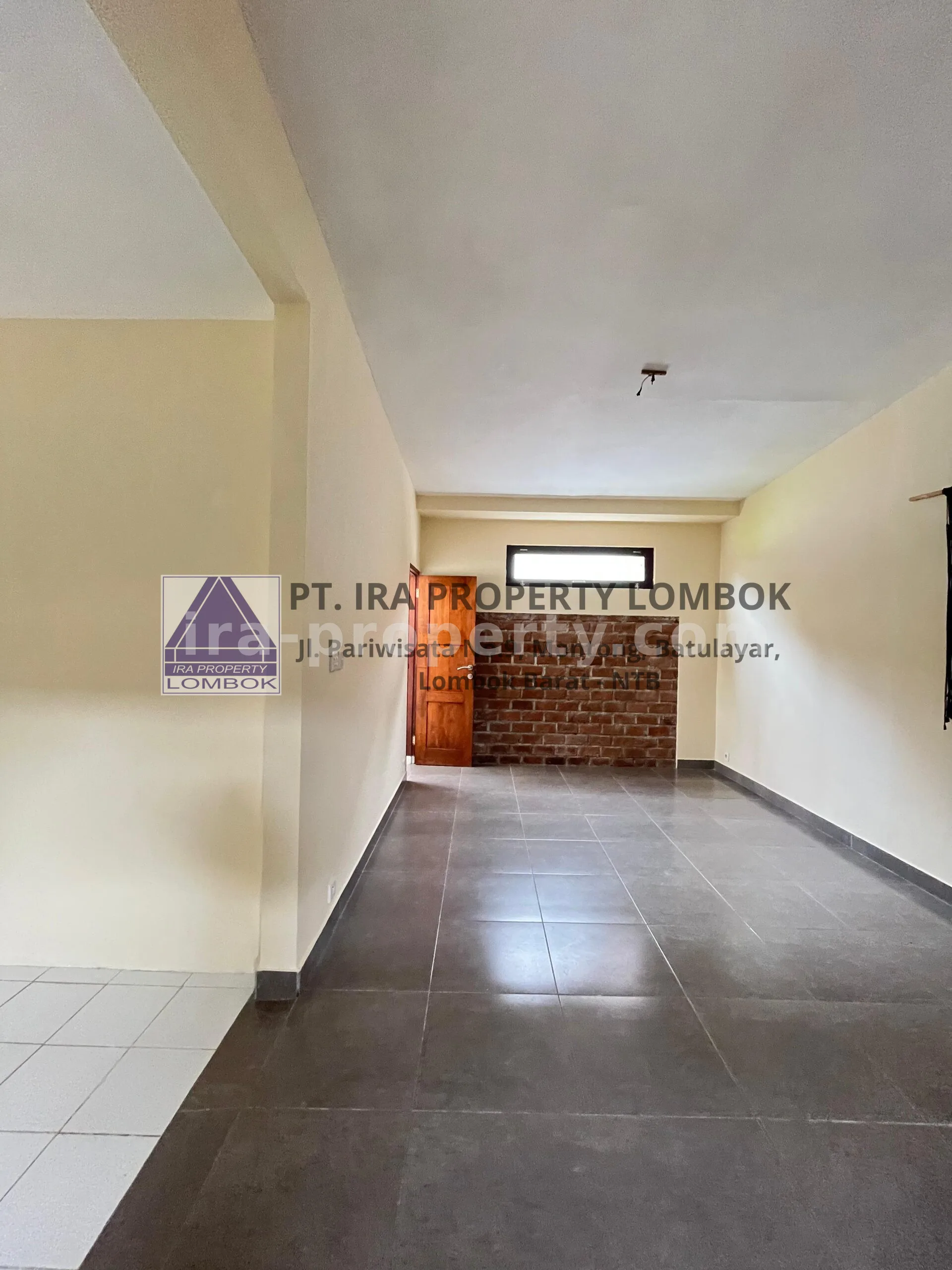 Villa & Hotel · Senggigi · foto 2 dari 12 Rumah Dijual di Kompleks Green Valley, Senggigi - 426-2 - 2