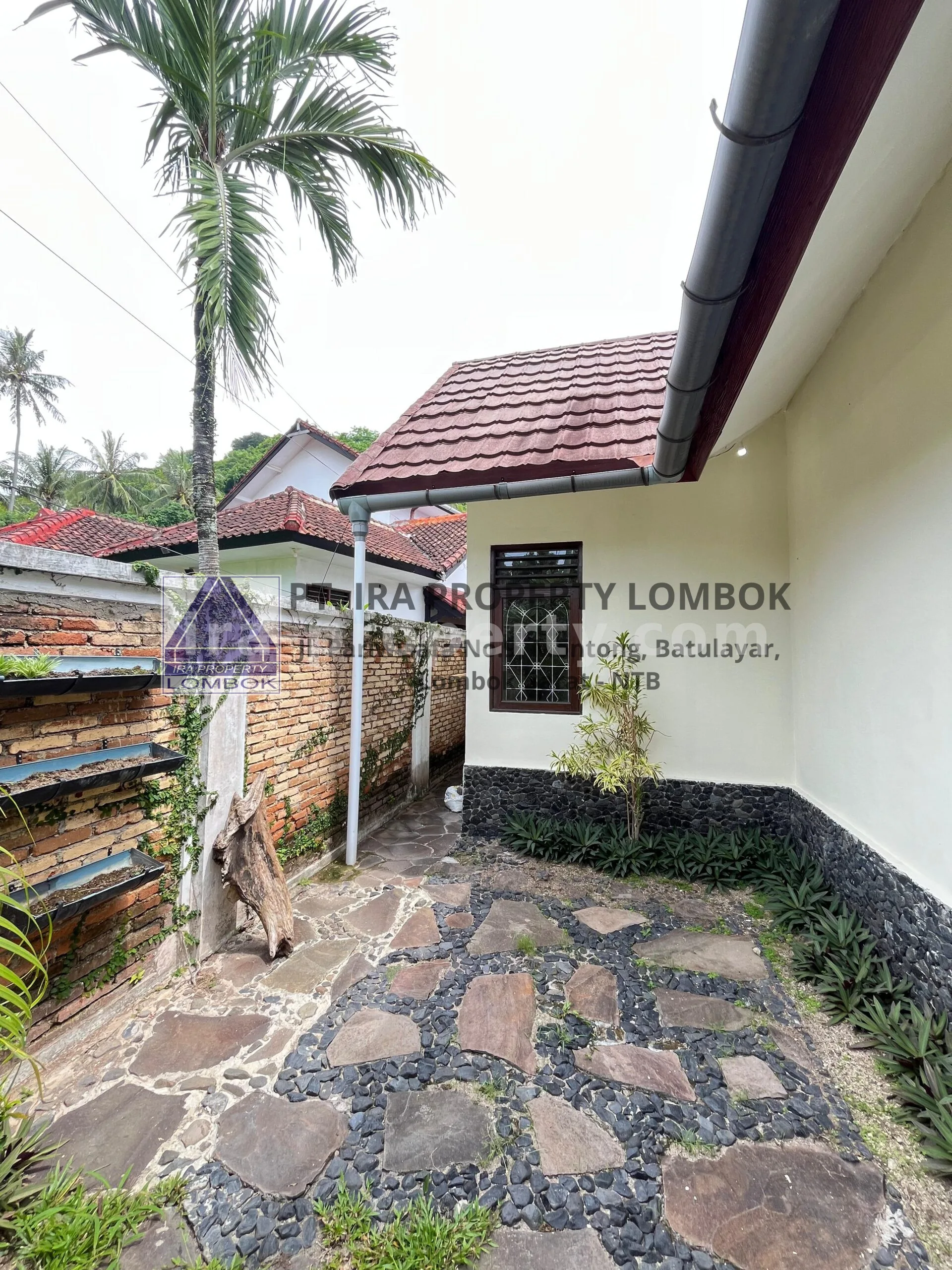 Rumah Dijual di Kompleks Green Valley, Senggigi - 426-2 - 8